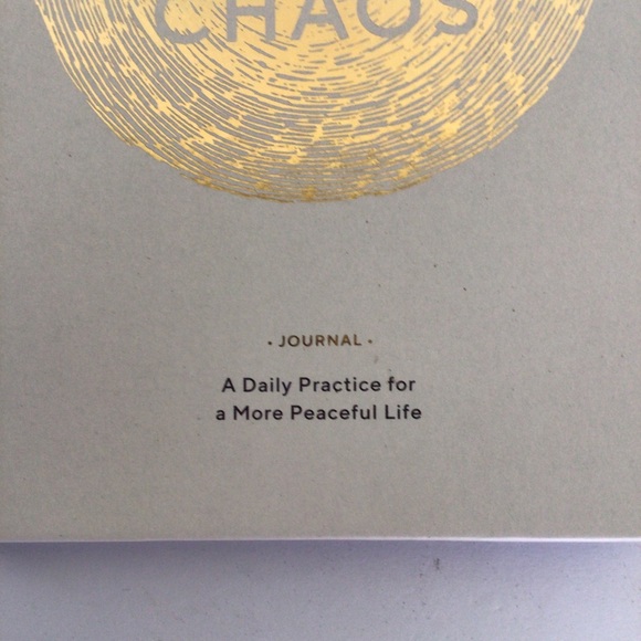 CHRONICLE BOOKS CALM THE CHAOS DAILY JOURNAL NWT - Picture 8 of 16